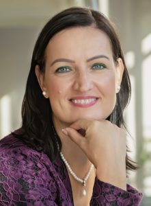 KIS ZSUZSANNA