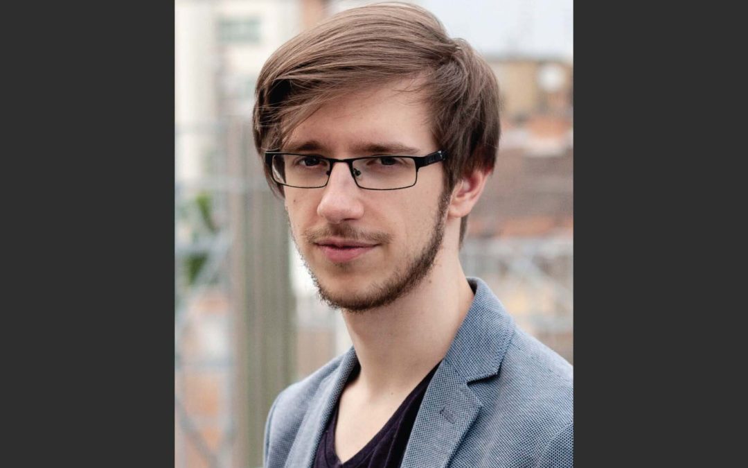 ÚJ KARNAGY A KÓRUSNÁL